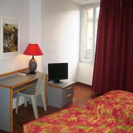 Boreal Hotell 2*
